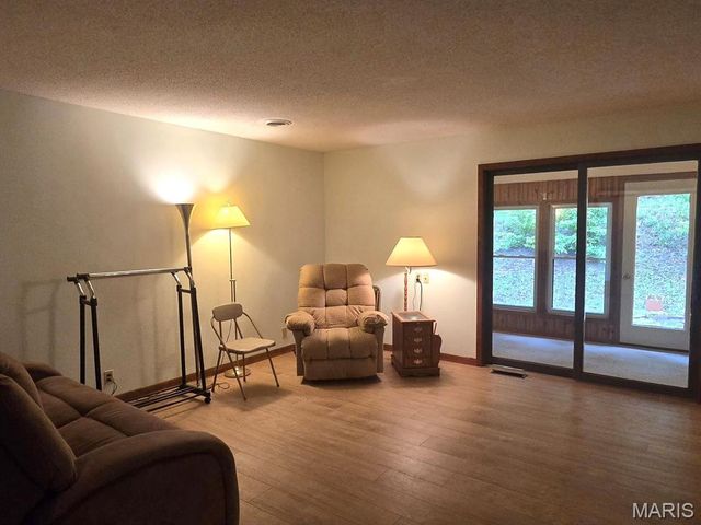 16043 County Road 624, Dexter, MO 63841