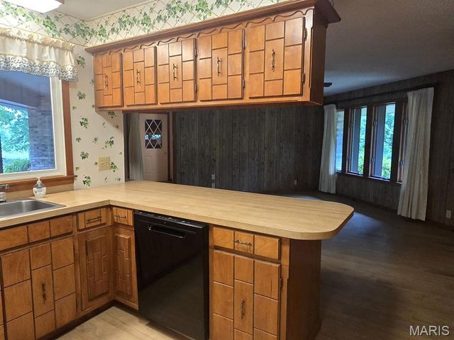 16043 County Road 624, Dexter, MO 63841