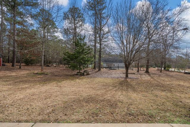 185 Belfair Drive, Ellerslie, GA 31807