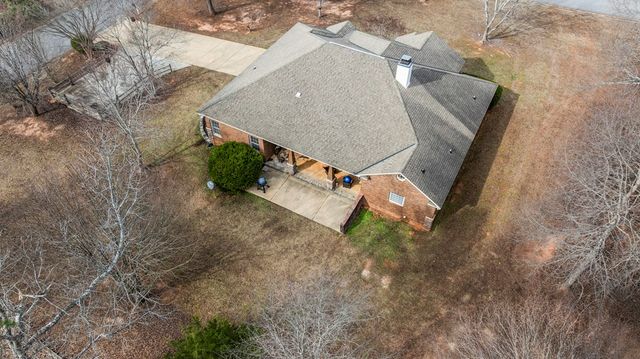 185 Belfair Drive, Ellerslie, GA 31807