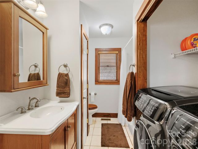 462 Little Mountain Road, Bakersville, NC 28705