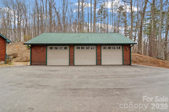 462 Little Mountain Road, Bakersville, NC 28705