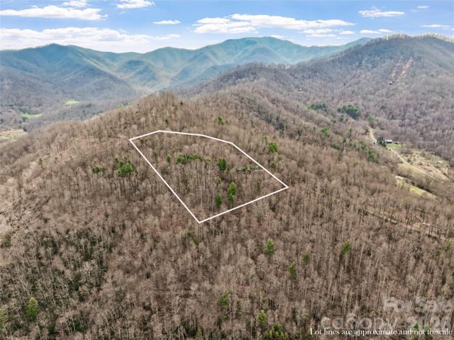 462 Little Mountain Road, Bakersville, NC 28705
