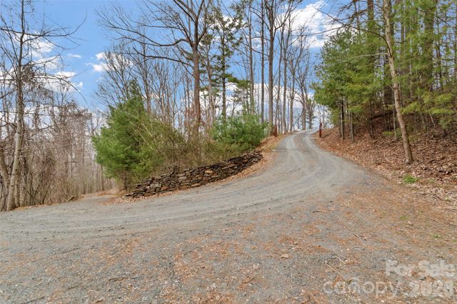 462 Little Mountain Road, Bakersville, NC 28705