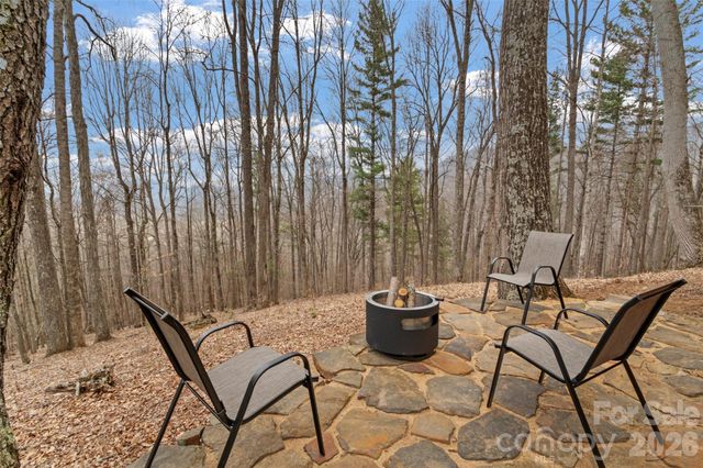462 Little Mountain Road, Bakersville, NC 28705