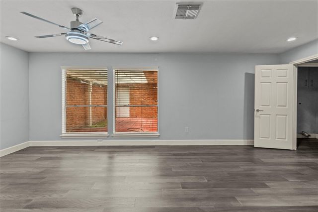 12919 Avenida Vaquero Street, Houston, TX 77077