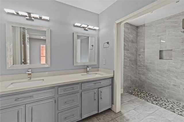 12919 Avenida Vaquero Street, Houston, TX 77077