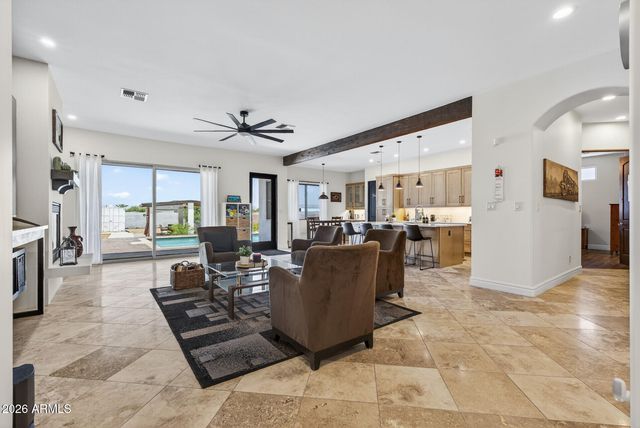 3012 W SOUTH MOUNTAIN Avenue, Laveen, AZ 85339