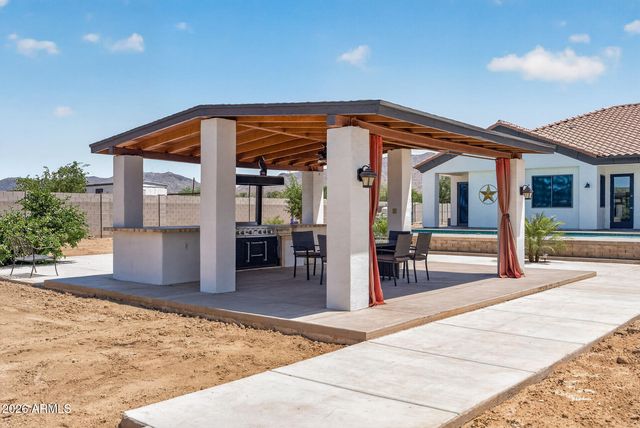 3012 W SOUTH MOUNTAIN Avenue, Laveen, AZ 85339