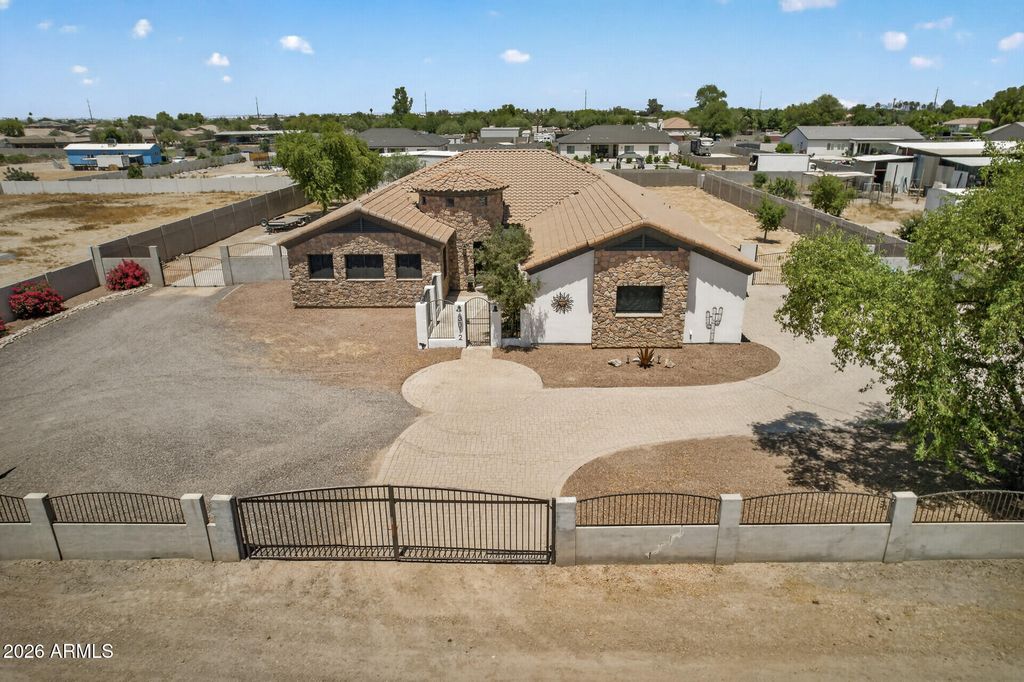 3012 W SOUTH MOUNTAIN Avenue, Laveen, AZ 85339