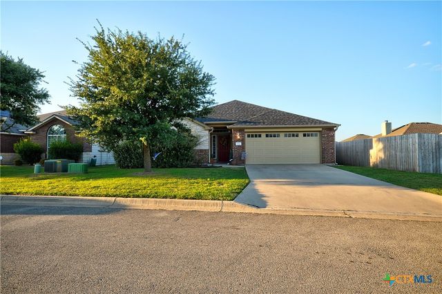 7718 Bridgepointe Drive, Temple, TX 76502