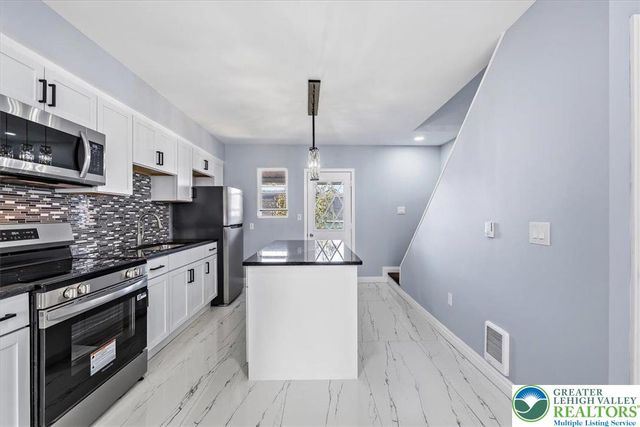 247 East Abbott Street, Lansford Boro, PA 18232