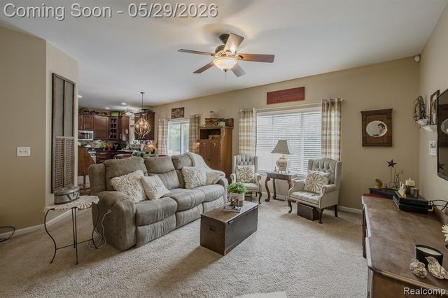 2740 Diane Marie Court, Waterford, MI 48329
