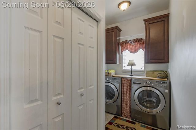 2740 Diane Marie Court, Waterford, MI 48329