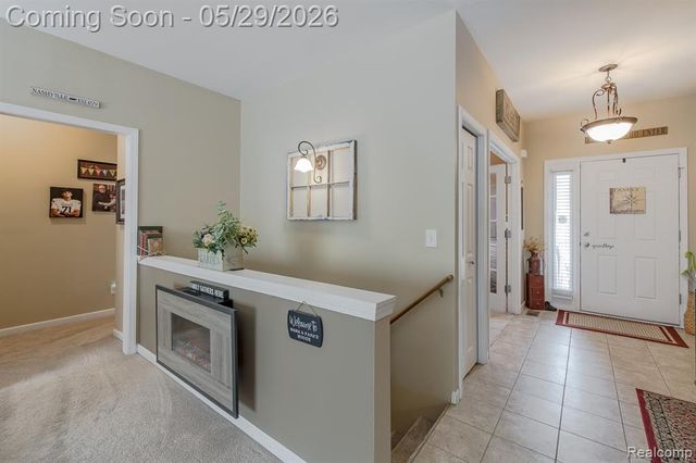 2740 Diane Marie Court, Waterford, MI 48329