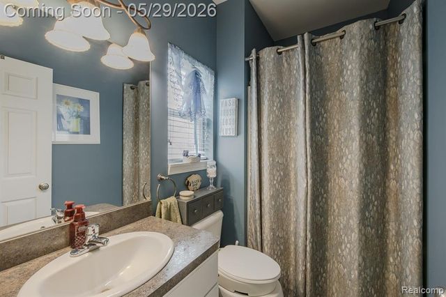 2740 Diane Marie Court, Waterford, MI 48329