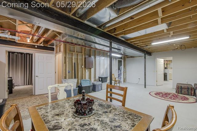 2740 Diane Marie Court, Waterford, MI 48329