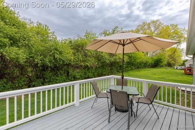 2740 Diane Marie Court, Waterford, MI 48329