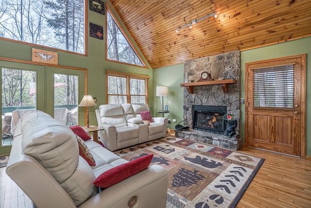 115 New Castle Road, Murphy, NC 28906