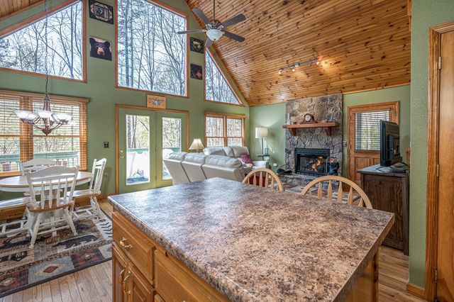 115 New Castle Road, Murphy, NC 28906