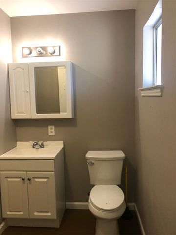 10910 Highway 36, Needville, TX 77461