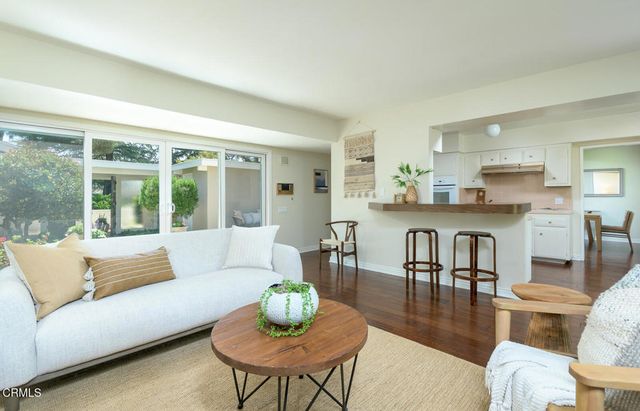 5105 Ocean View Boulevard, La Canada Flintridge, CA 91011