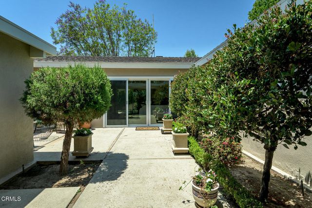 5105 Ocean View Boulevard, La Canada Flintridge, CA 91011