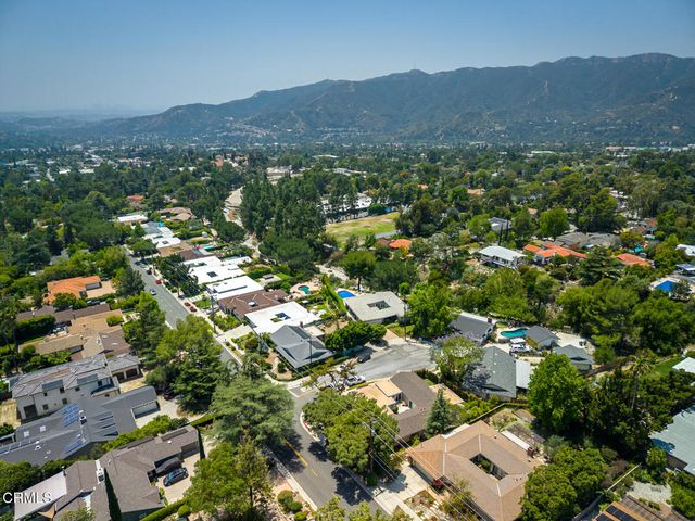 5105 Ocean View Boulevard, La Canada Flintridge, CA 91011