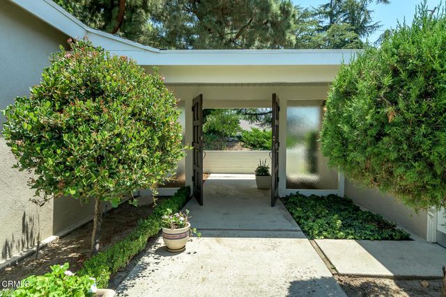 5105 Ocean View Boulevard, La Canada Flintridge, CA 91011