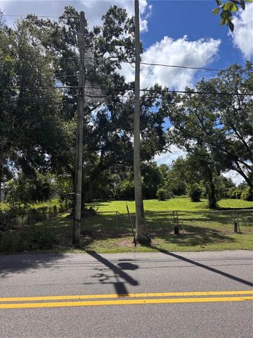 4619 E LAKE AVENUE, Tampa, FL 33610