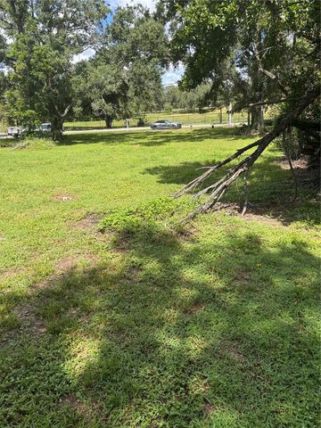 4619 E LAKE AVENUE, Tampa, FL 33610
