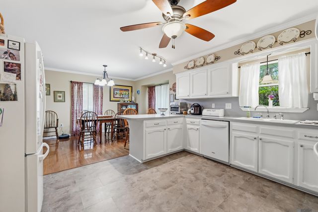 31830 Myers Rd, Denham Springs, LA 70726