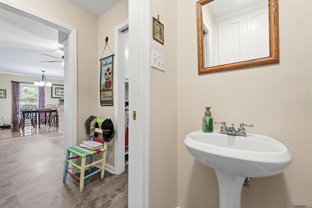 31830 Myers Rd, Denham Springs, LA 70726