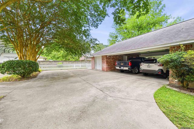 31830 Myers Rd, Denham Springs, LA 70726