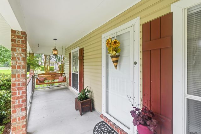 31830 Myers Rd, Denham Springs, LA 70726
