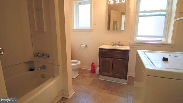 209 PENN ST, Baltimore, MD 21230