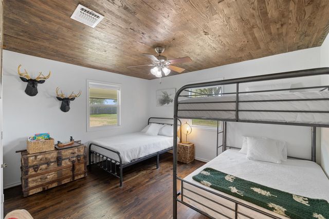 2407 E State Highway 159, Fayetteville, TX 78940