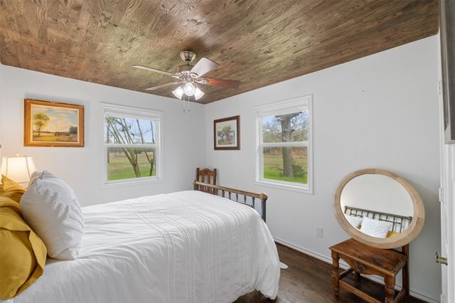 2407 E State Highway 159, Fayetteville, TX 78940