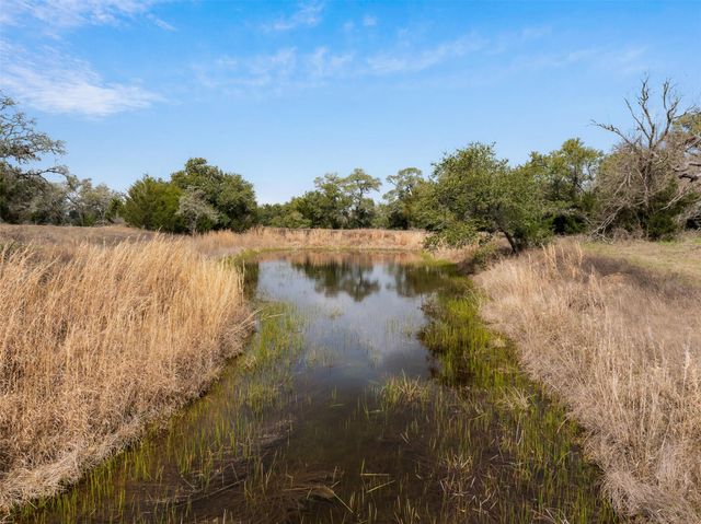 2407 E State Highway 159, Fayetteville, TX 78940