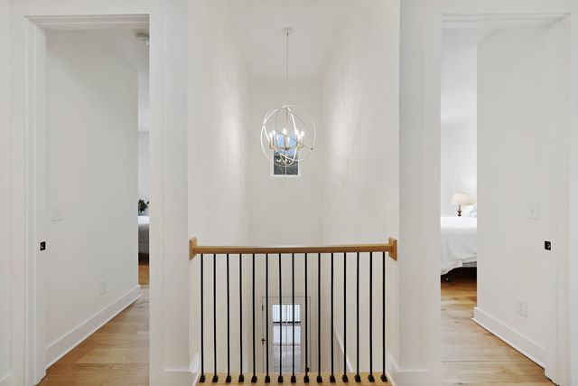 7674 Sawyer Brown Rd, Nashville, TN 37221