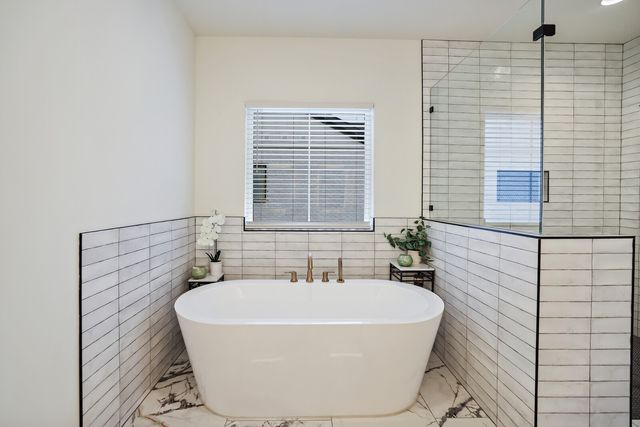 7674 Sawyer Brown Rd, Nashville, TN 37221