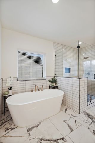 7674 Sawyer Brown Rd, Nashville, TN 37221