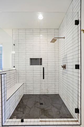 7674 Sawyer Brown Rd, Nashville, TN 37221