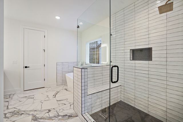 7674 Sawyer Brown Rd, Nashville, TN 37221