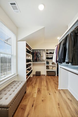 7674 Sawyer Brown Rd, Nashville, TN 37221