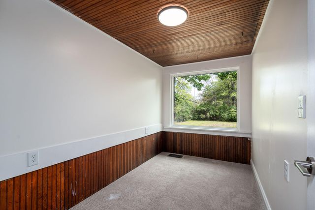 732 Wood Street, Muskegon City, MI 49442