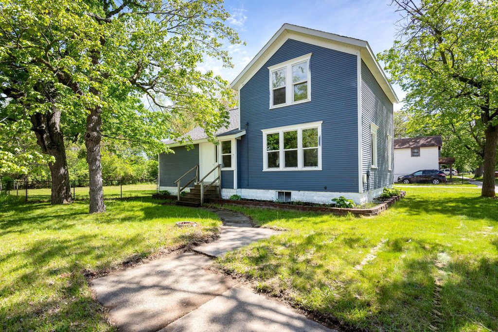 732 Wood Street, Muskegon City, MI 49442