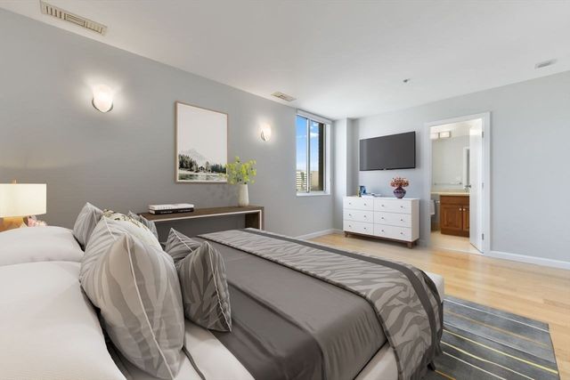 6 Canal Park 705, Cambridge, MA 02141