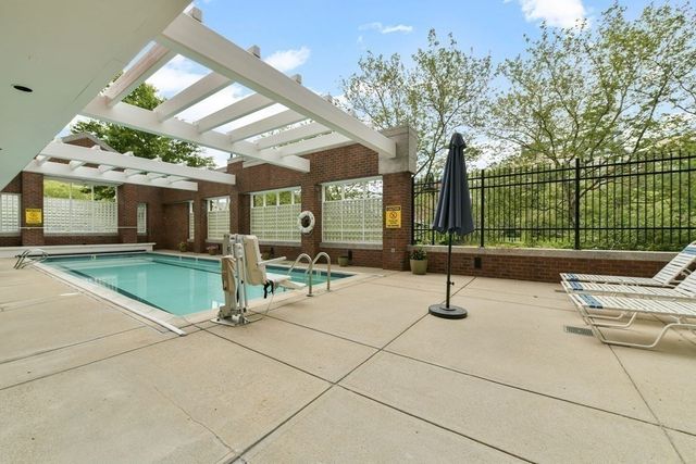 6 Canal Park 705, Cambridge, MA 02141