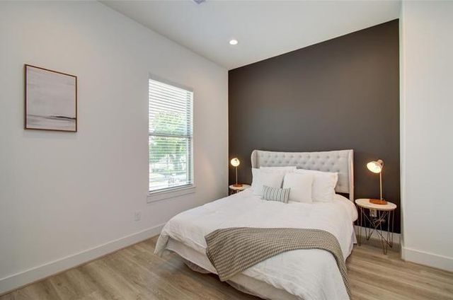 2309 Eagle Street, Houston, TX 77004